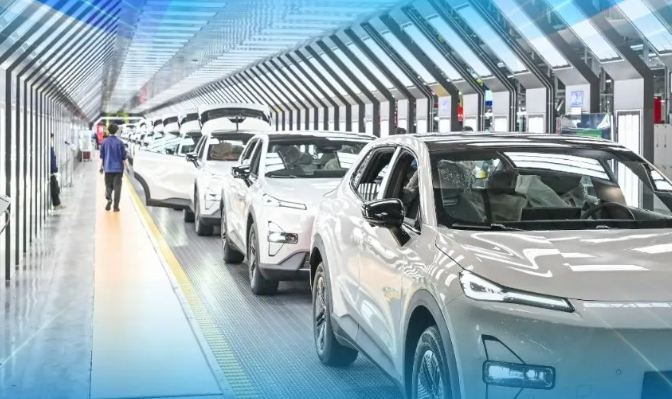 2024年我国汽车产销量分别达3128.2万辆和3143.6万辆