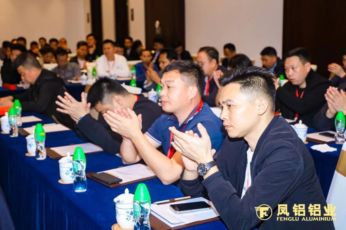 b7debd8f-d196-430b-91b1-76410feaf83f.jpg